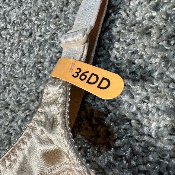 NWT Bali Double Support Wirefree Bra Size 36DD - Picture 6 of 6